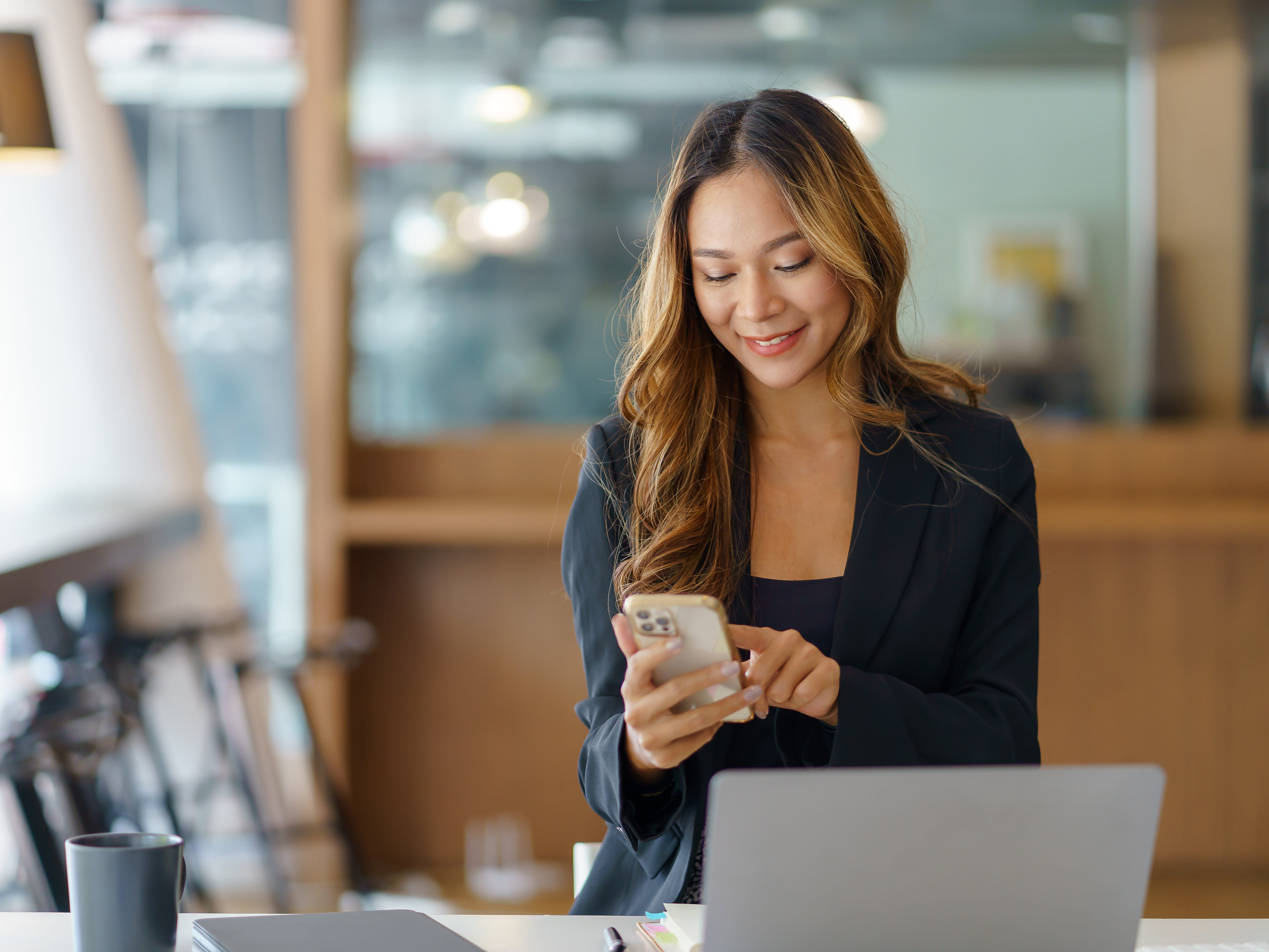 Mobile continues to grow its share of web visits