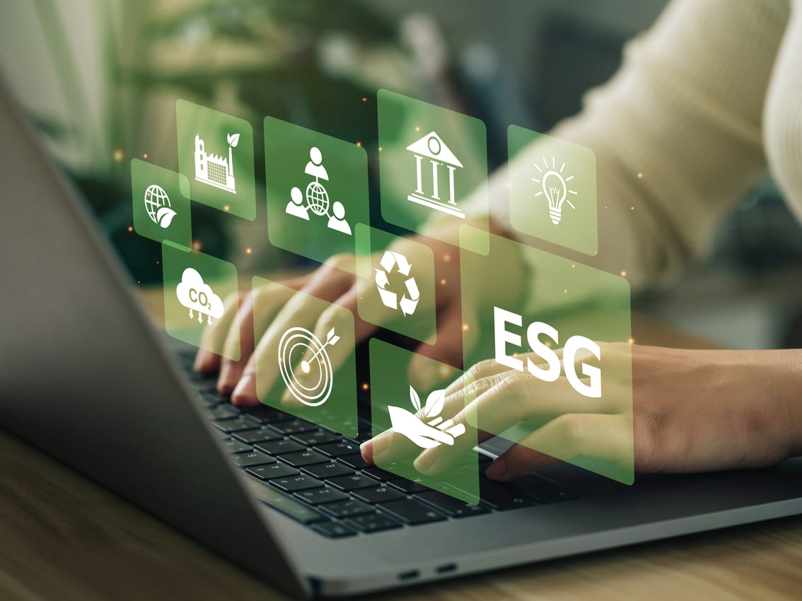 Asset managers posted less about ESG on LinkedIn