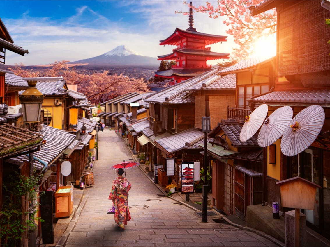 Japanese individual investors know few asset managers well