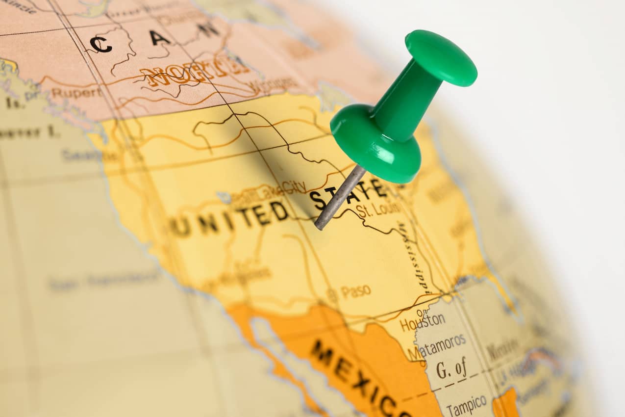 Mobile and desktop use increases among US financial advisors